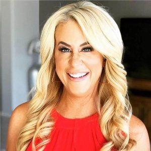 Meet your Posher, Liz